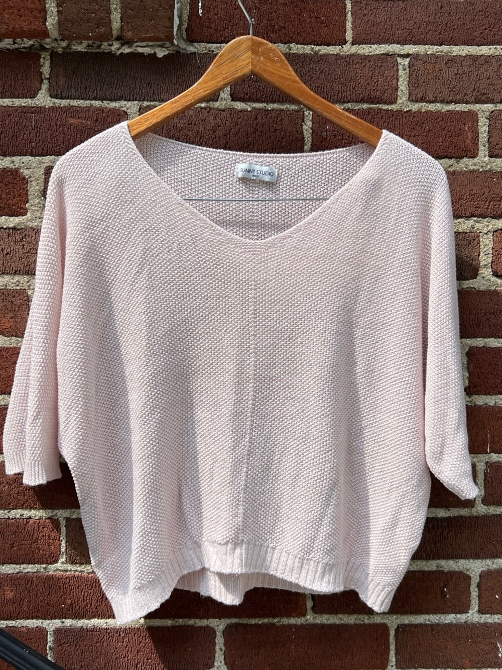 Women's Lightweight V-Neck Knit Sweater - Pale Pink